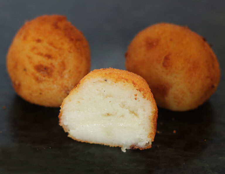 Croquetas-de-queso-de-cabra-con-dulce-de-membrillo​